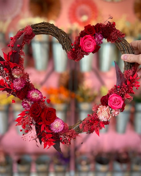 Valentine's Dried Floral Wreath (and wine!) Workshop 01/15/26