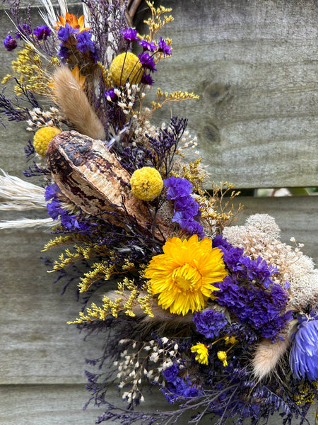 LSU Dried Floral Wreath Detail left